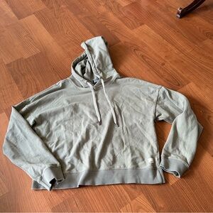 Womens Vuori Halo Essential hoodie